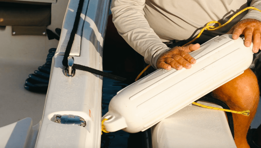 how to use a boat fender