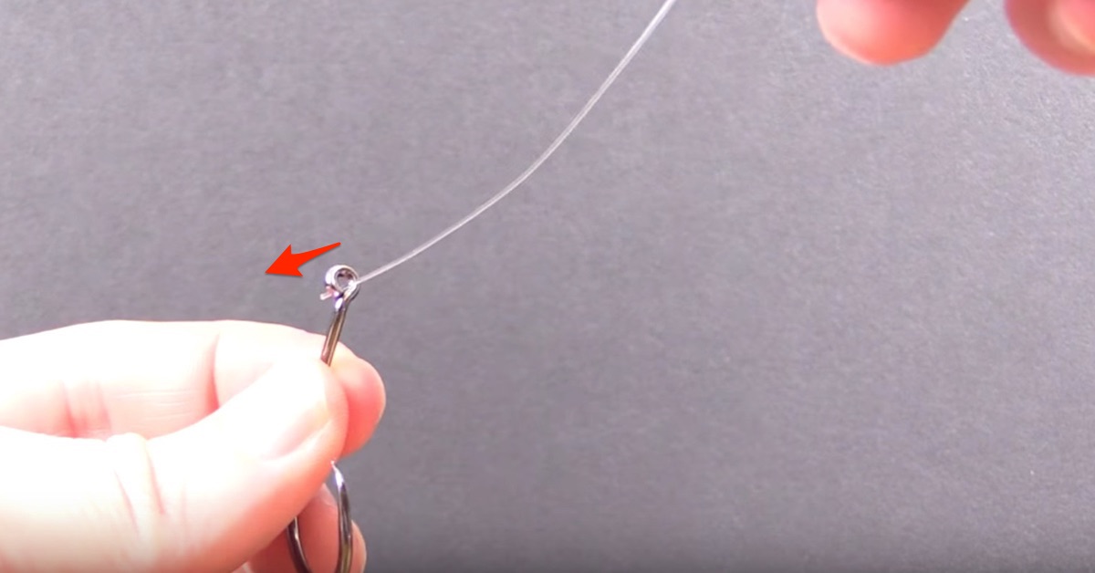 Step 2 of the Rapala Knot