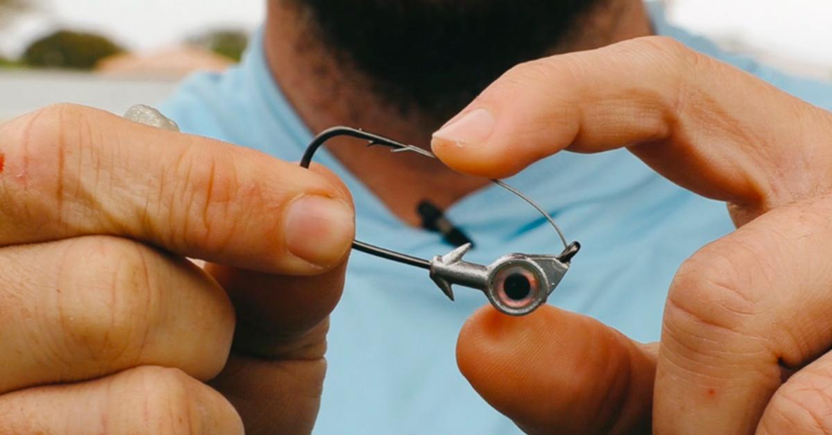 http://weedless%20jig%20head%20review